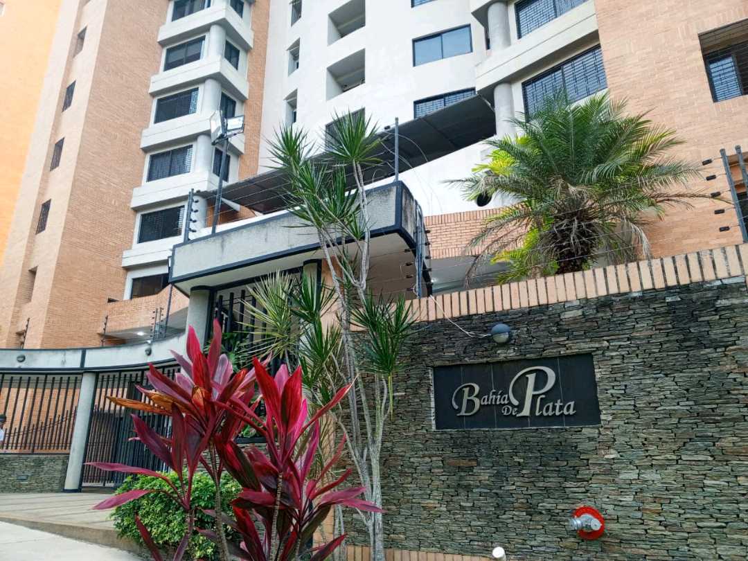 PENTHOUSE EN ALQUILER EN LA TRIGALEÑA ALTA MVM-9766316