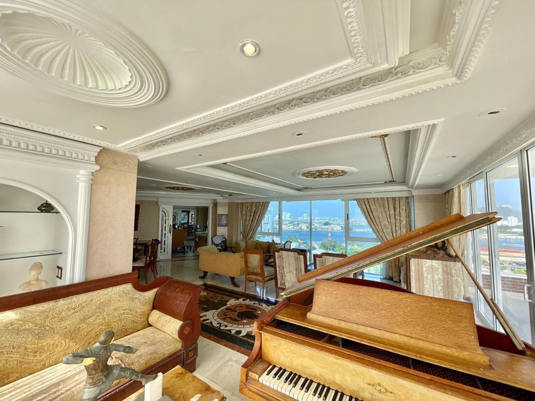 PENTHOUSE EN ARRIENDO EN BOCAGRANDE - CARTAGENA