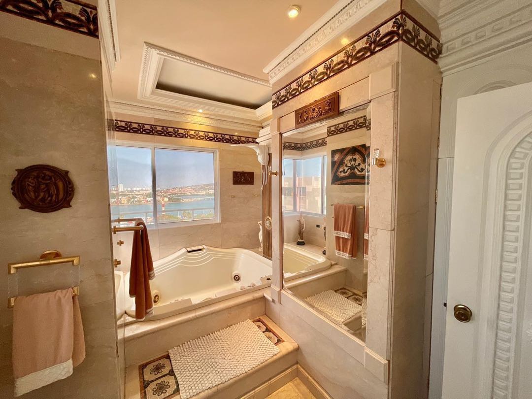 PENTHOUSE EN ARRIENDO EN BOCAGRANDE - CARTAGENA