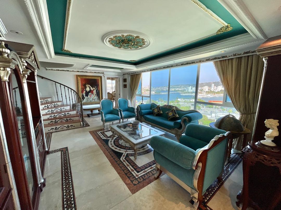 PENTHOUSE EN ARRIENDO EN BOCAGRANDE - CARTAGENA