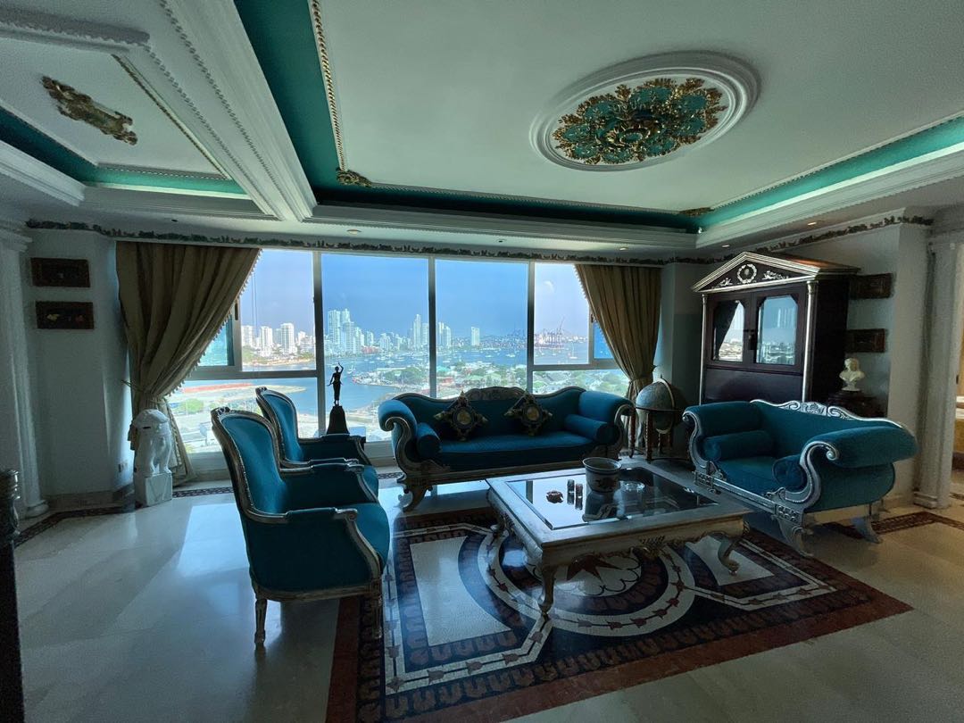 PENTHOUSE EN ARRIENDO EN BOCAGRANDE - CARTAGENA