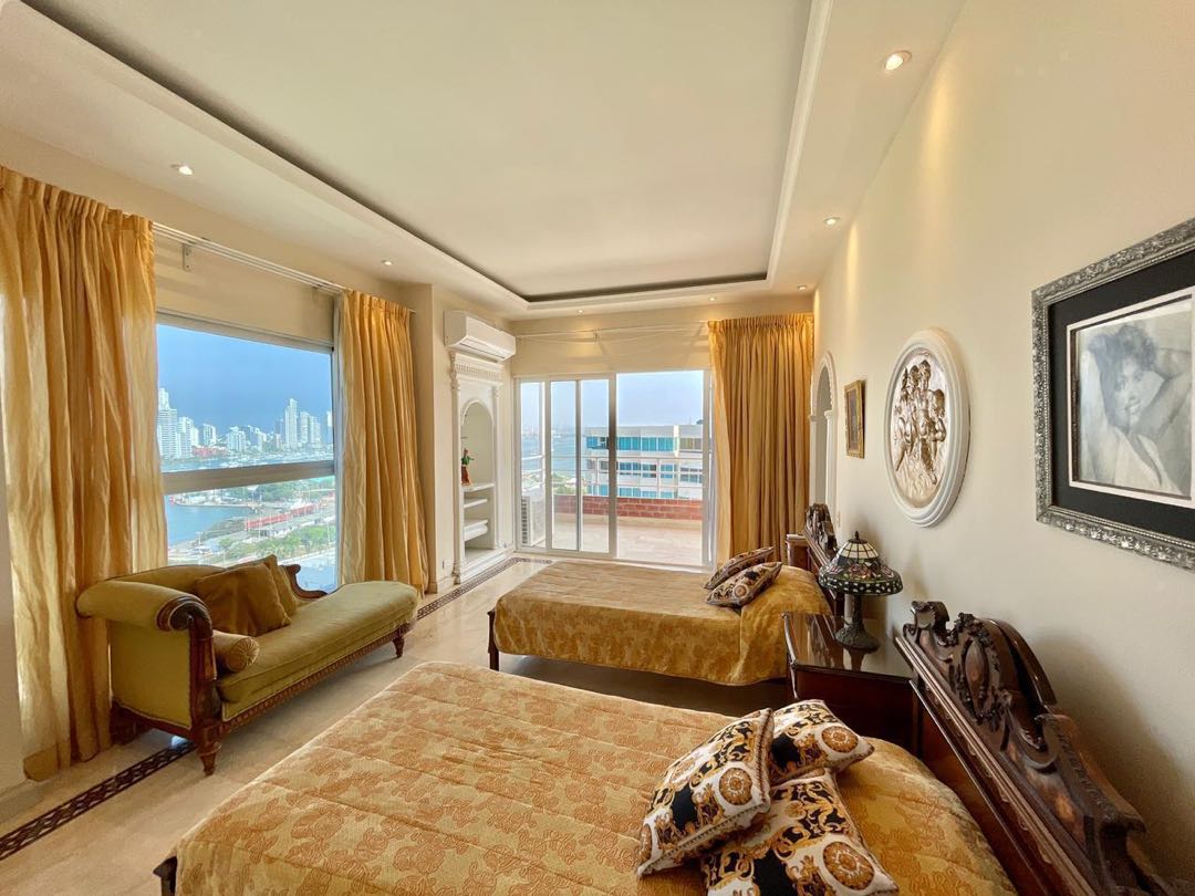 PENTHOUSE EN ARRIENDO EN BOCAGRANDE - CARTAGENA