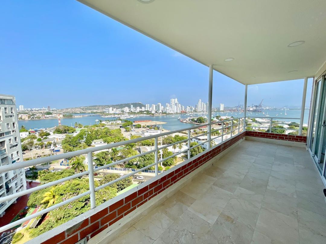 PENTHOUSE EN ARRIENDO EN BOCAGRANDE - CARTAGENA