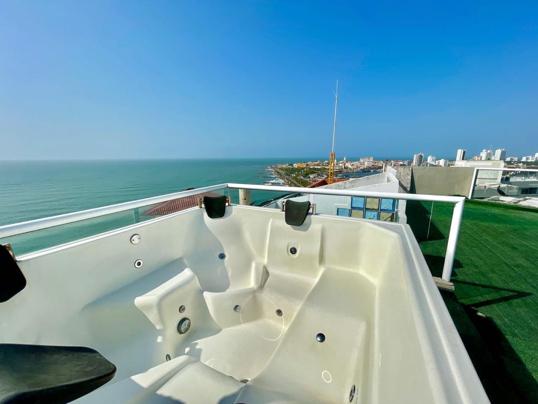 PENTHOUSE EN ARRIENDO EN BOCAGRANDE - CARTAGENA