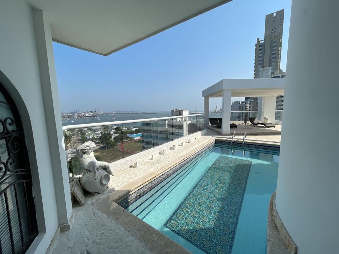 PENTHOUSE EN ARRIENDO EN BOCAGRANDE - CARTAGENA