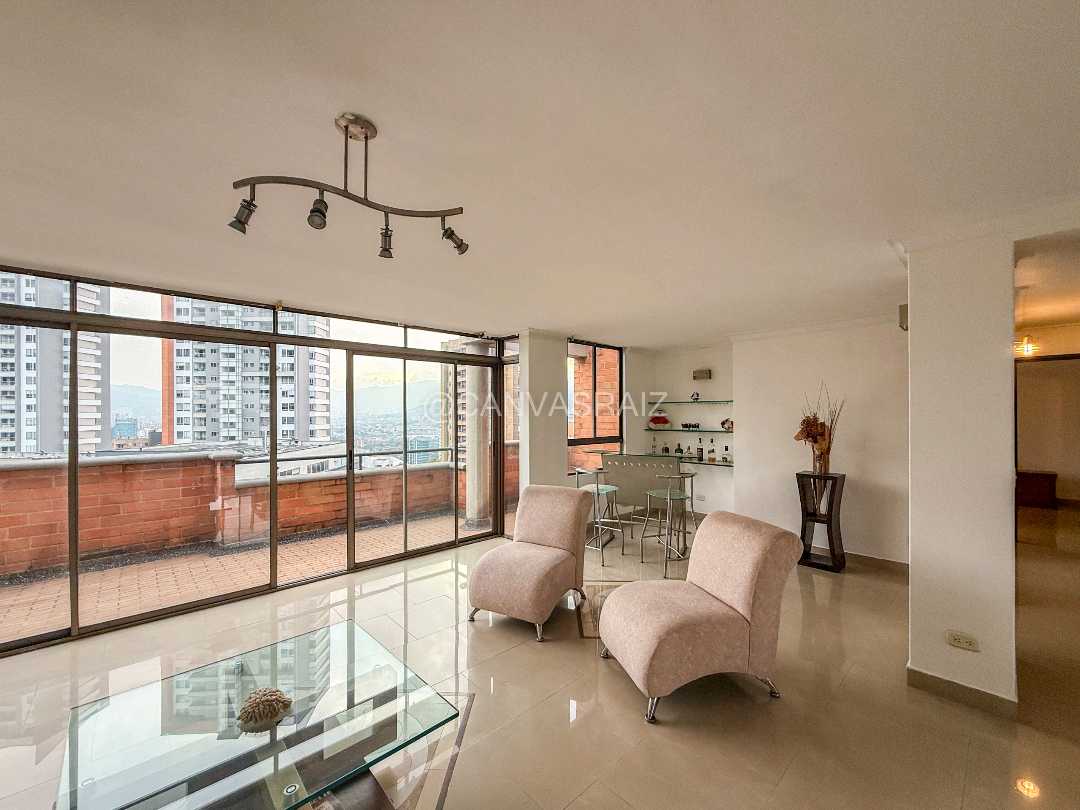 PENTHOUSE EN CASTROPOL IDEAL PARA REMODELAR