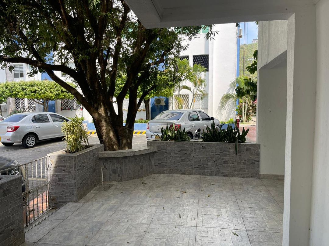 Proyecto internacional - Skyline Residences