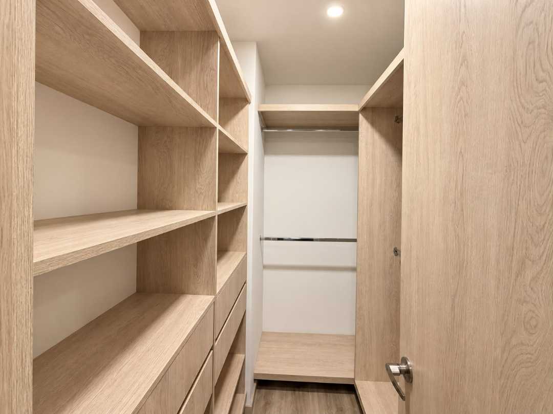 RENTA DE APARTAMENTO EN PADRE MARIANITO - POBLADO — foto 5 de 16