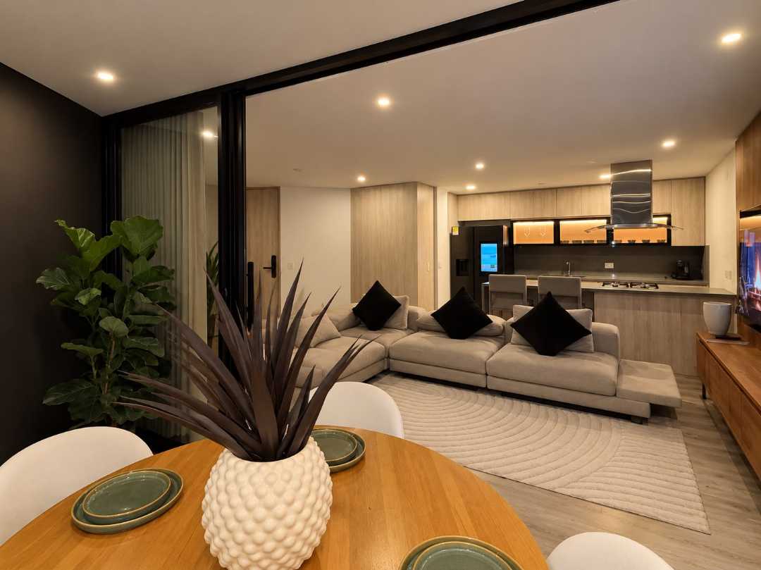 Apartamento en arriendo — RENTA DE APARTAMENTO AMOBLADO SECTOR PADRE MARIANITO - POBLADO