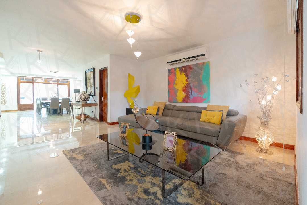 Santa Paula - Casa en Venta