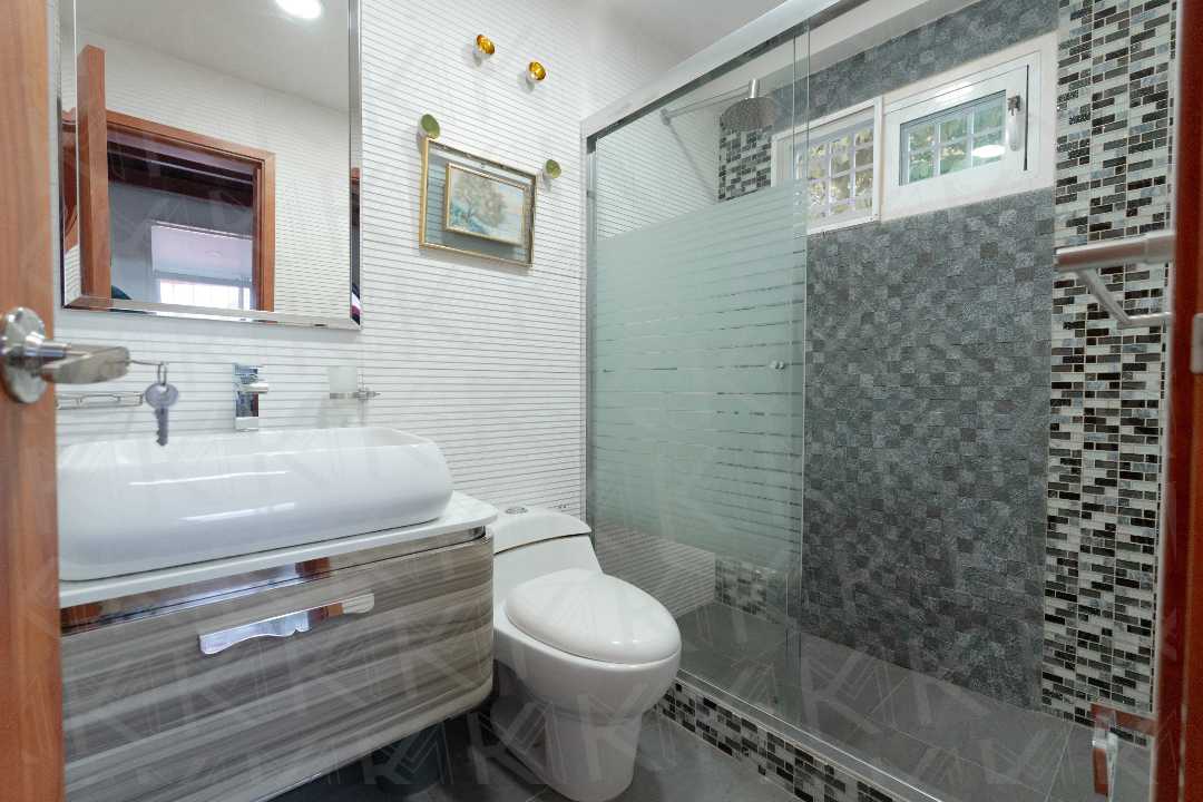 Santa Paula - Casa en Venta