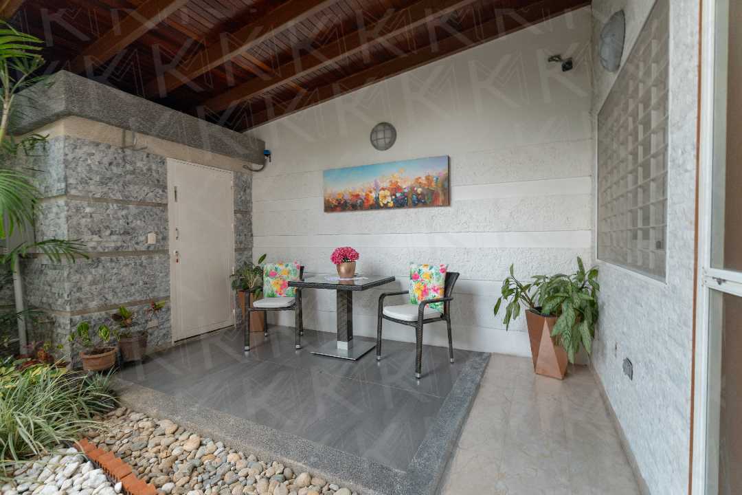 Santa Paula - Casa en Venta