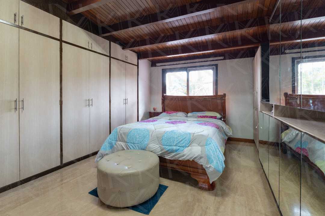 Santa Paula - Casa en Venta