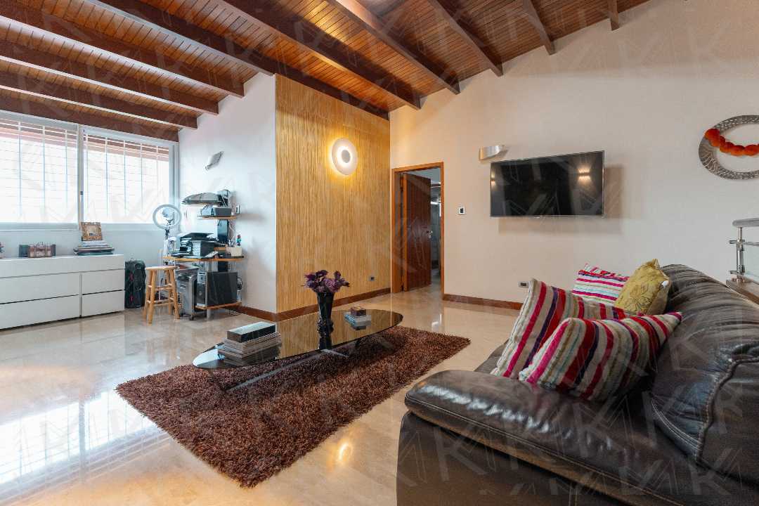 Santa Paula - Casa en Venta