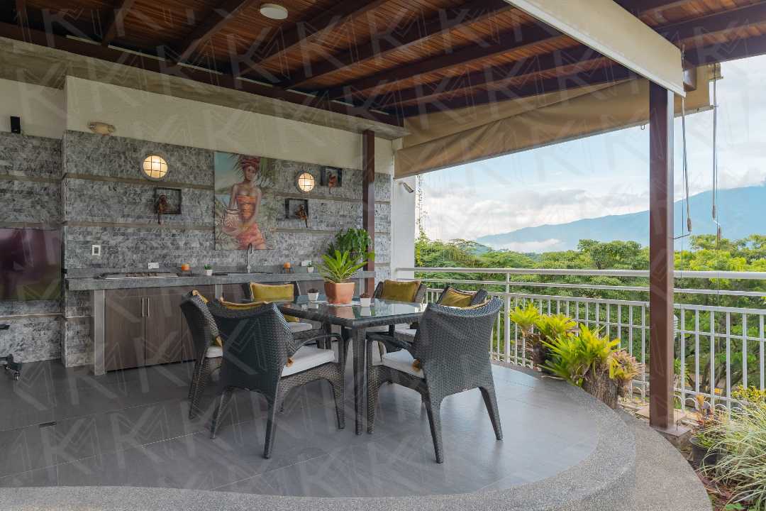 Santa Paula - Casa en Venta