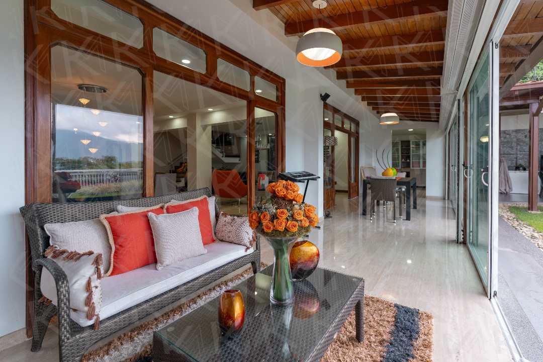 Santa Paula - Casa en Venta