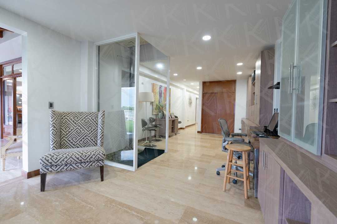 Santa Paula - Casa en Venta