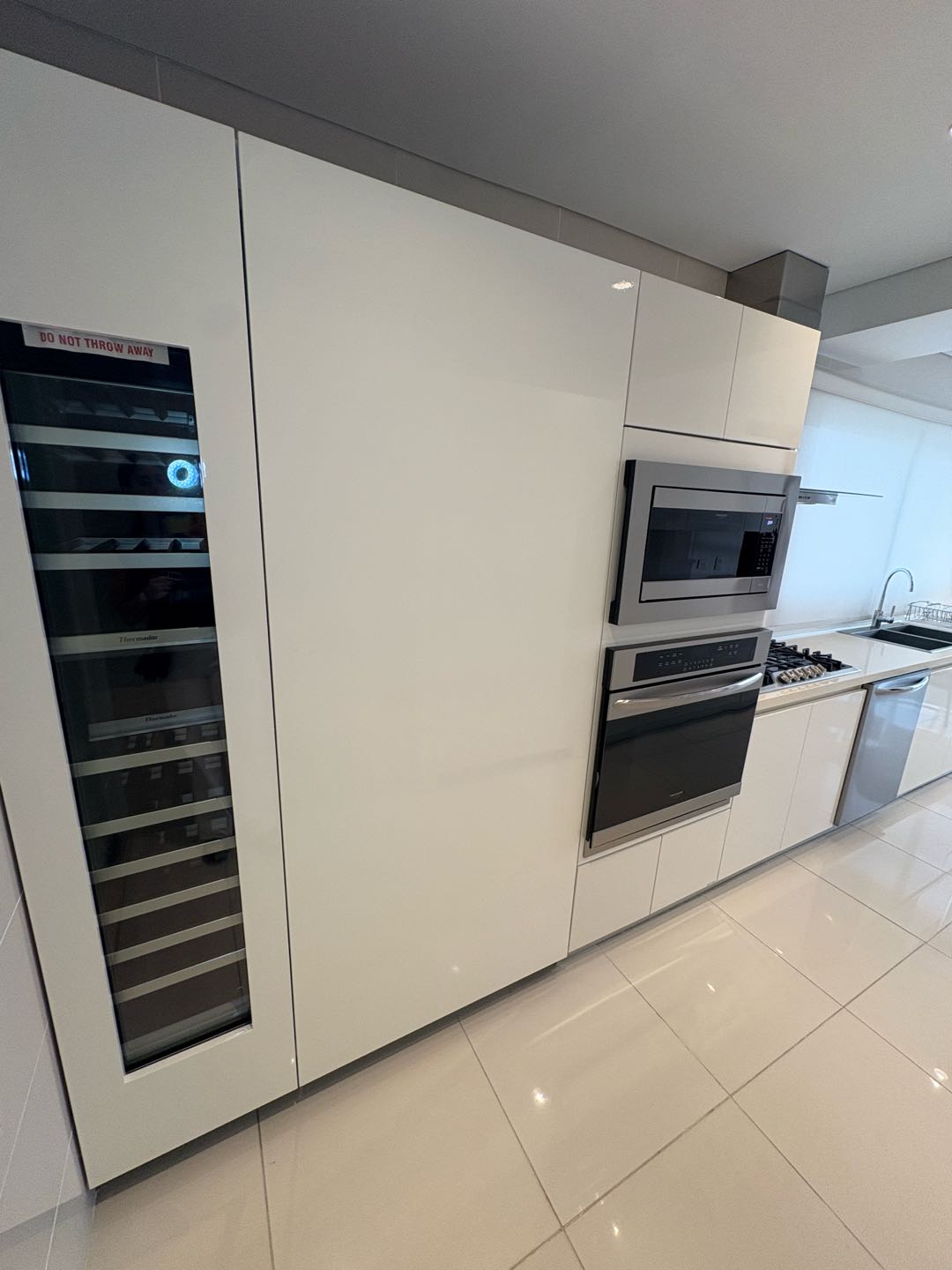 Se Alquila Apartamento Finamente Amoblado en PH Windrose Coco del Mar