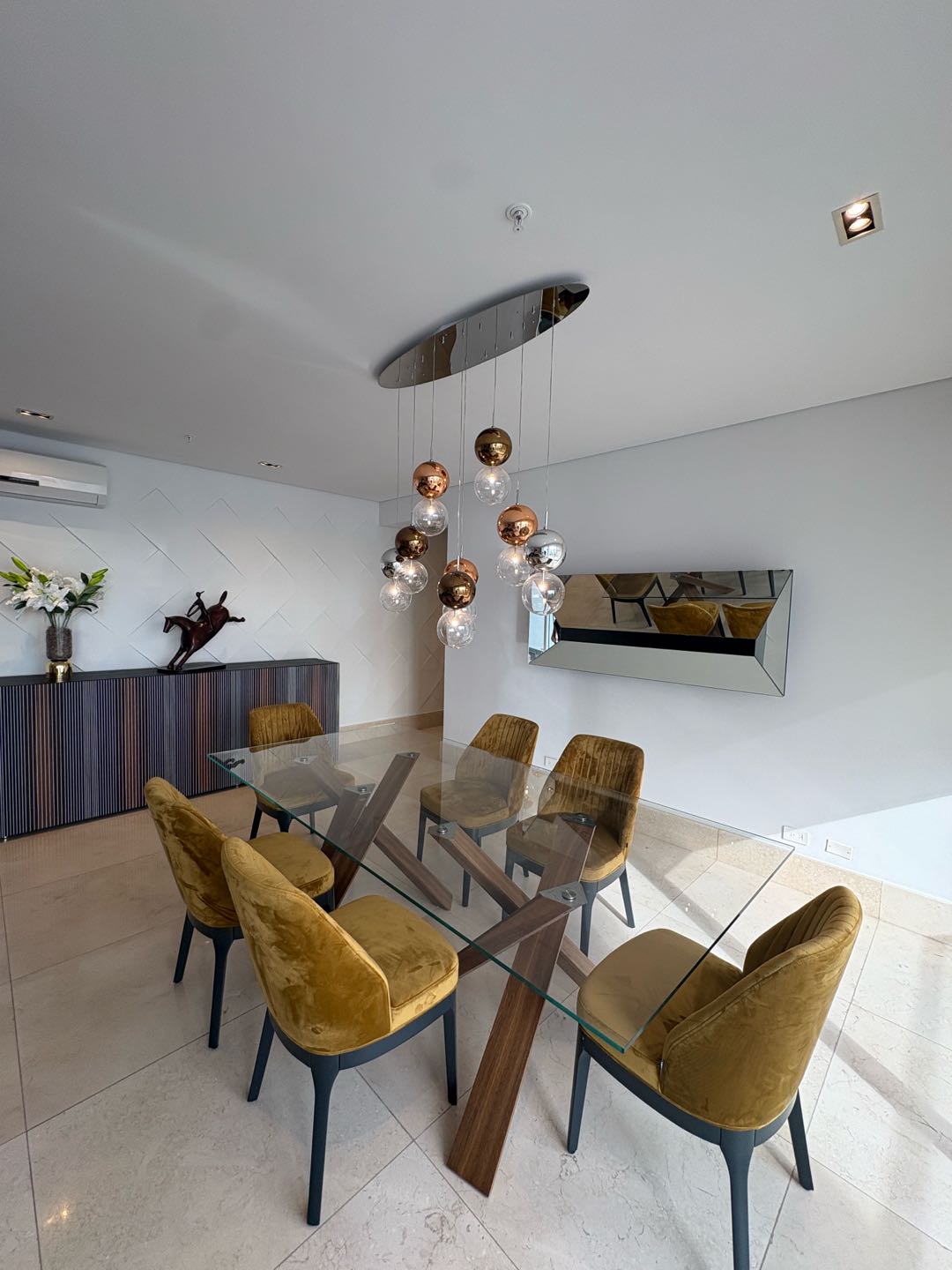 Se Alquila Apartamento Finamente Amoblado en PH Windrose Coco del Mar