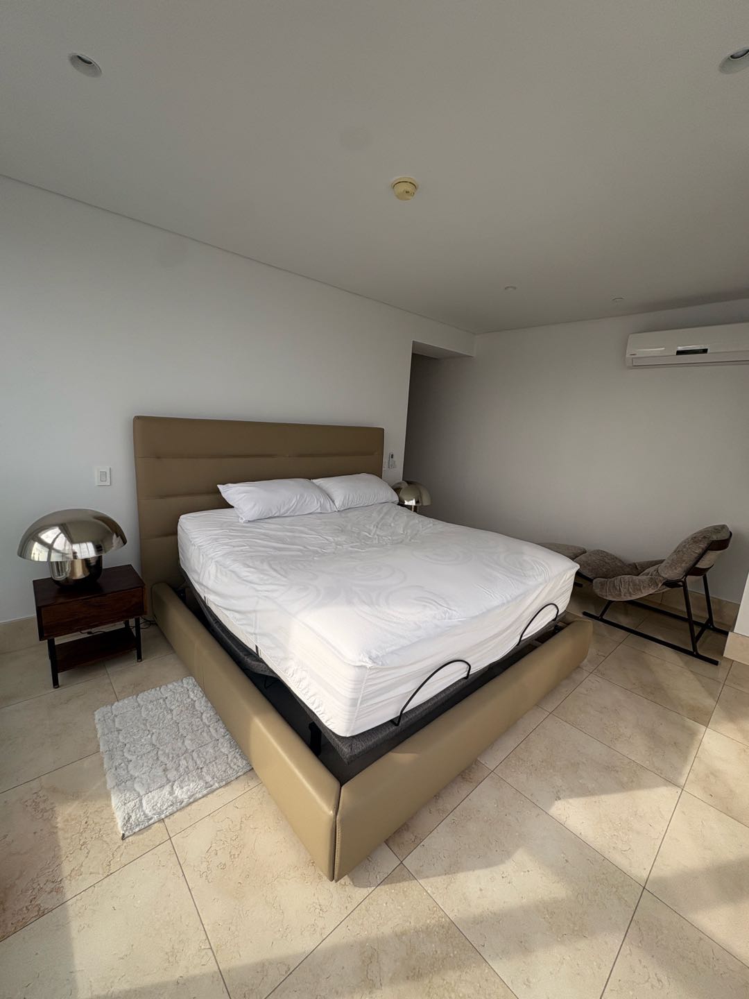 Se Alquila Apartamento Finamente Amoblado en PH Windrose Coco del Mar