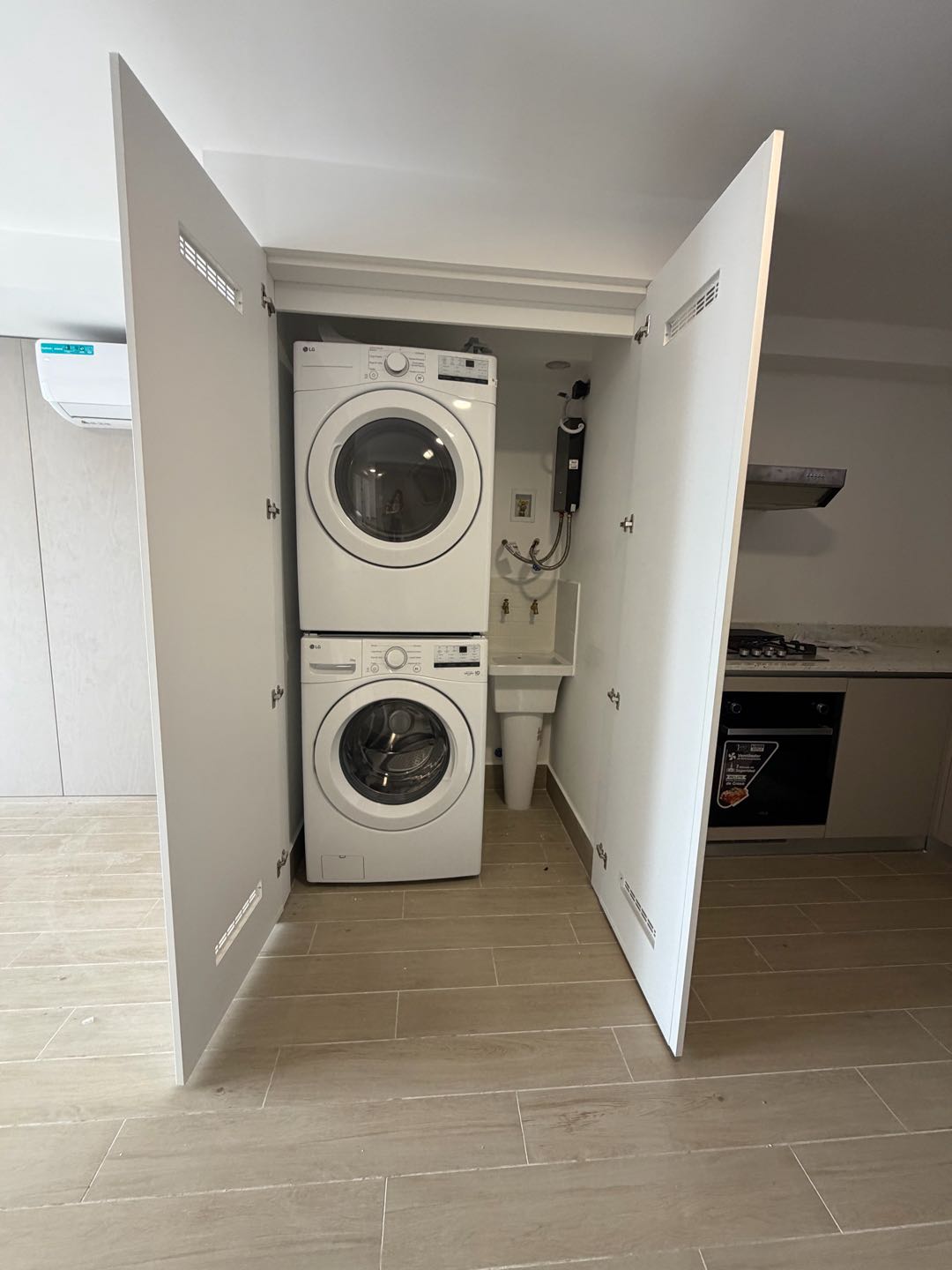 Se Alquila apartamento en PH Armonia, Bella Vista - A estrenar