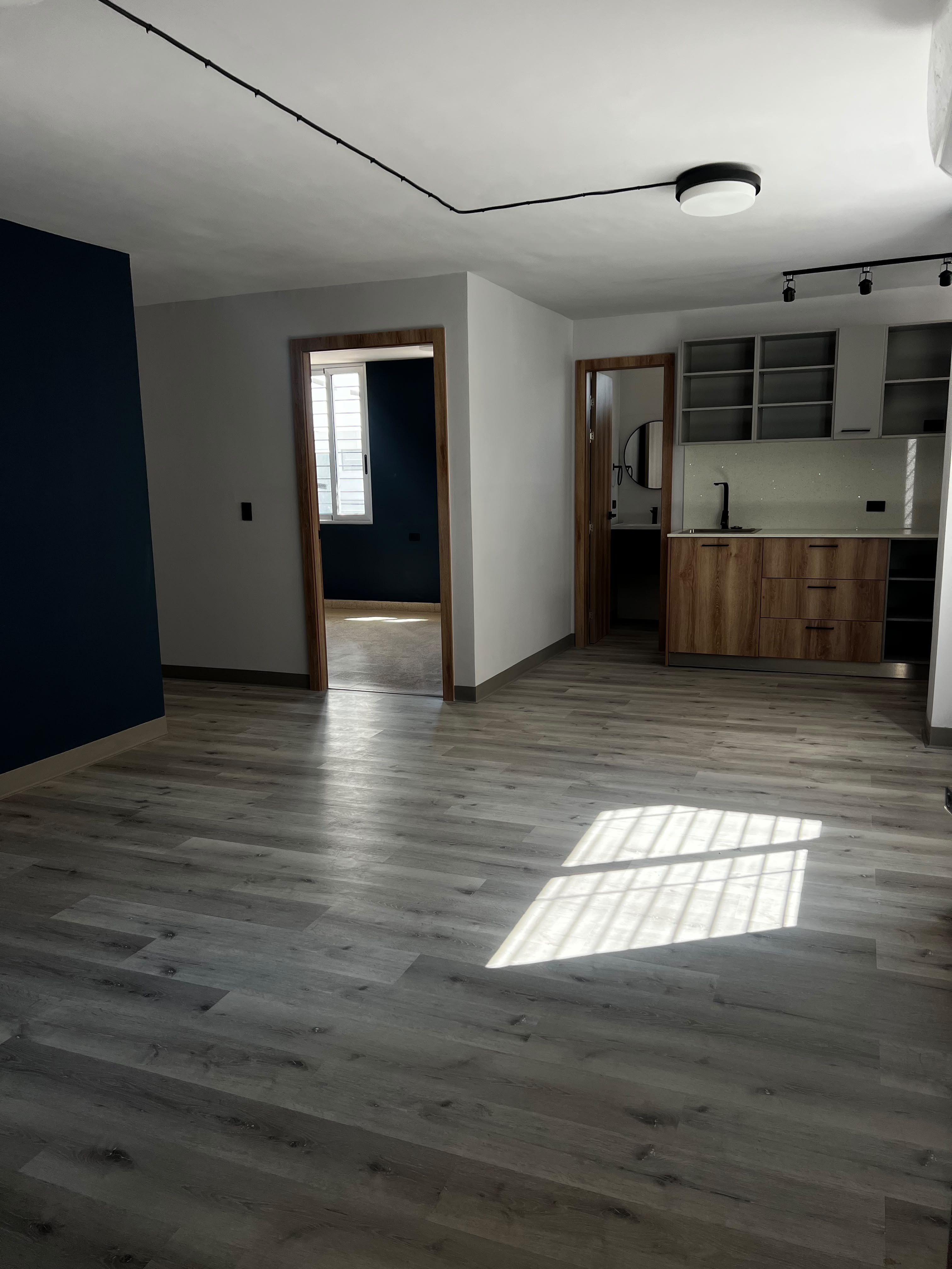 SE ALQUILA APARTAMENTO REMODELADO EN EDIFICIO TEQUENDAMA, OBARRIO en Ciudad de Panamá