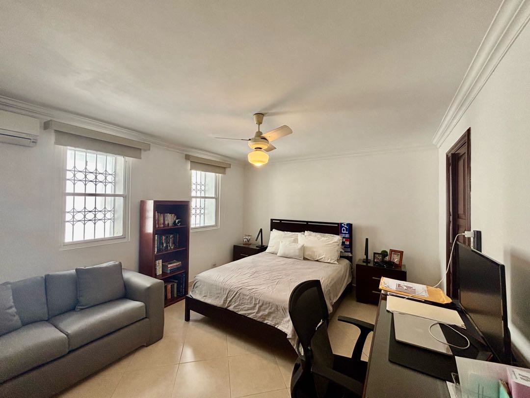 Se Alquila Casa en Obarrio, Zonificacion Residencial o Comercial