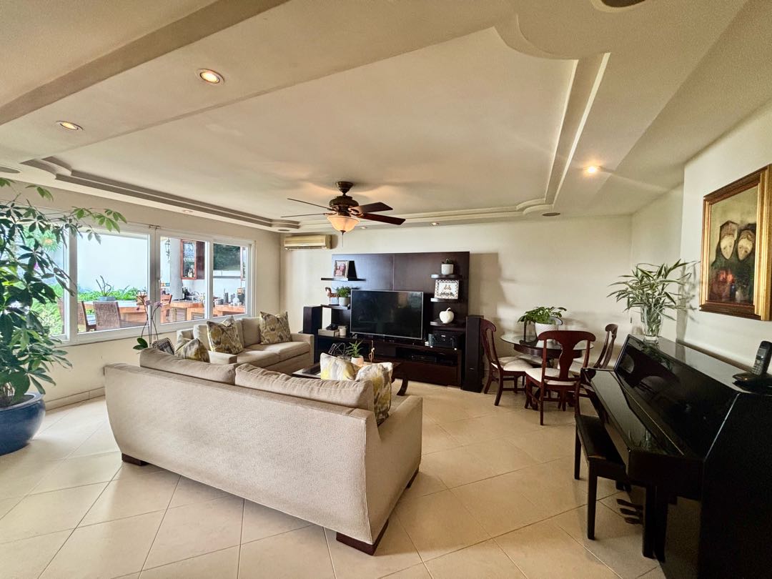 Se Alquila Casa en Obarrio, Zonificacion Residencial o Comercial