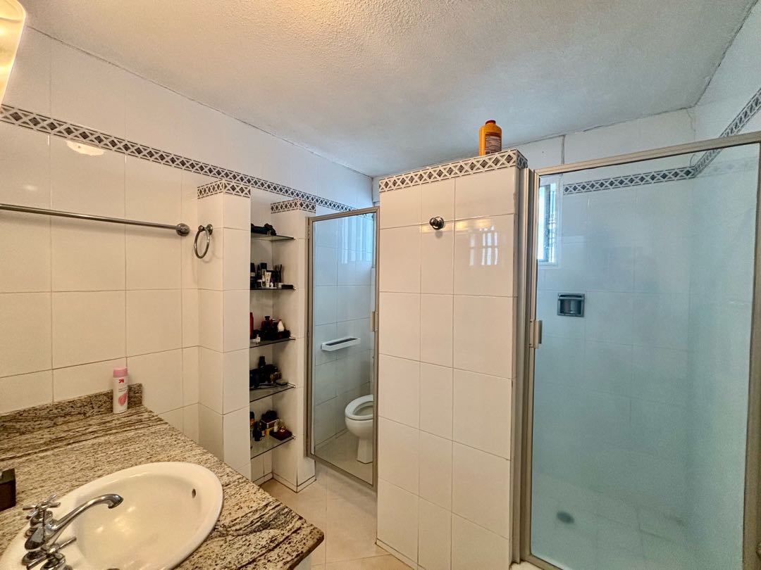 Se Alquila Casa en Obarrio, Zonificacion Residencial o Comercial