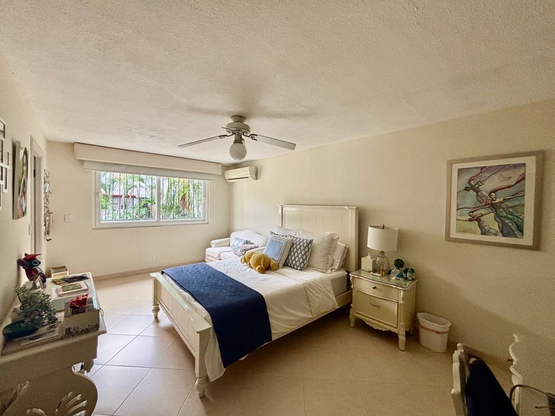 Se Alquila Casa en Obarrio, Zonificacion Residencial o Comercial