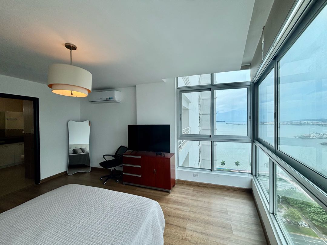 Se Alquila en PH Bayfront, Avenida Balboa