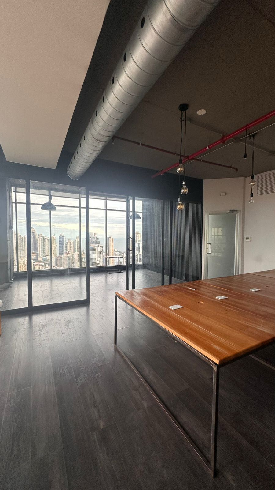 Se Alquila Oficina BICSA