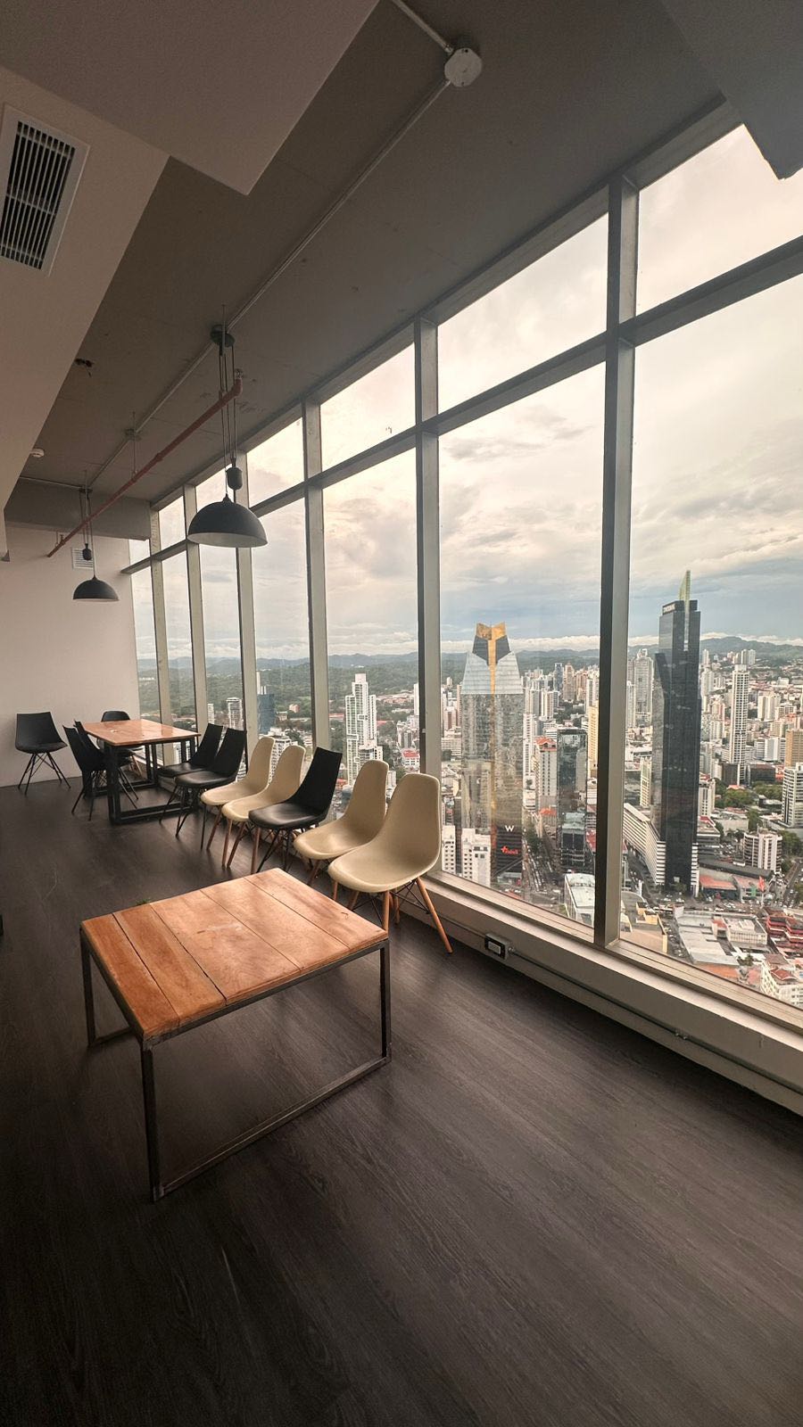 Se Alquila Oficina BICSA