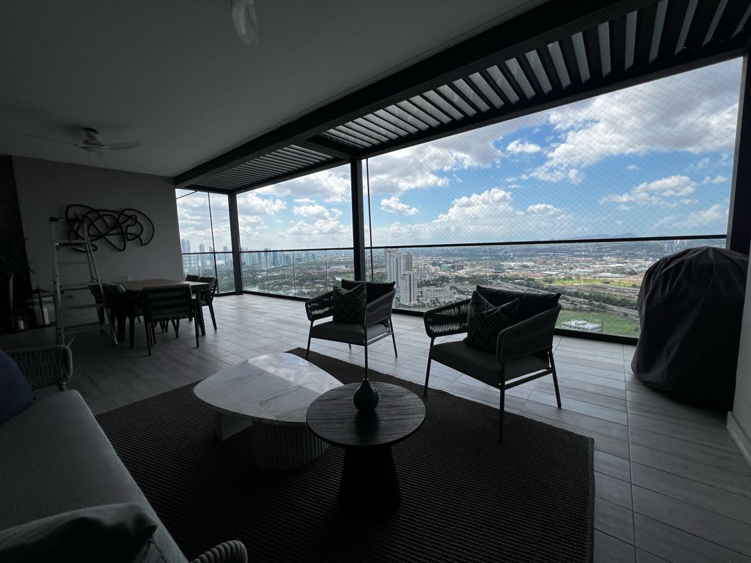 SE ALQUILA PH EMPIRE LINEA BLANCA