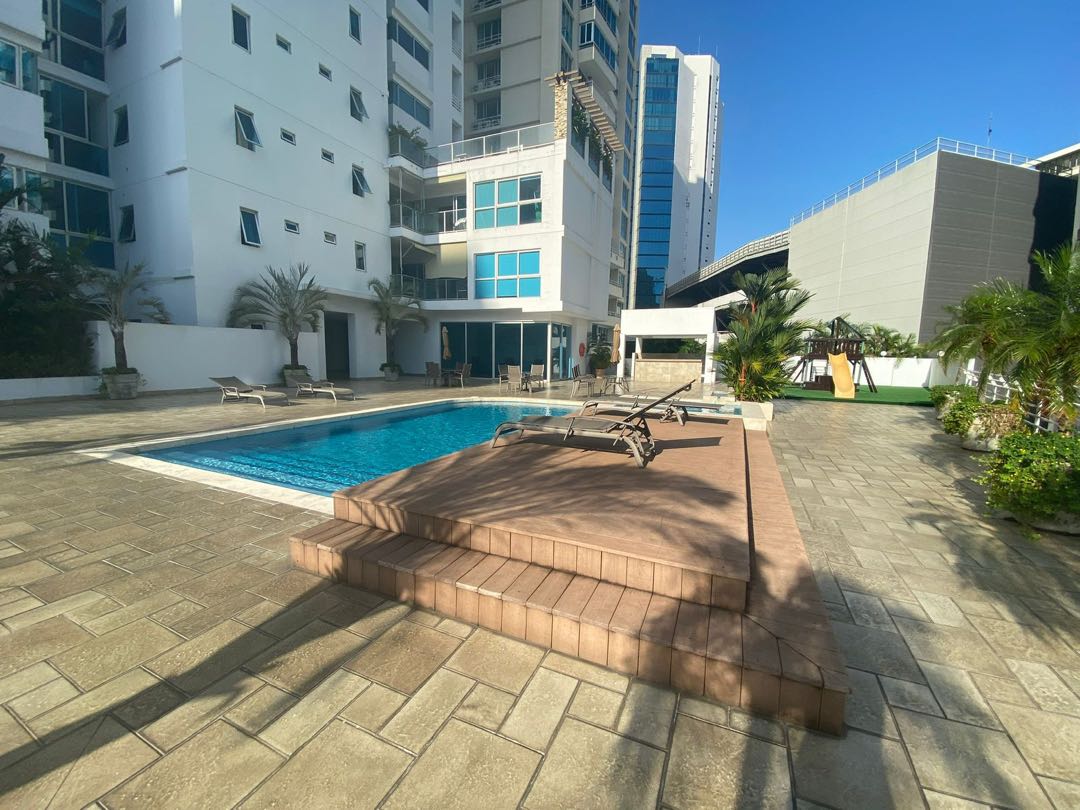 SE ALQUILA PH MAR ABIERTO, MARBELLA