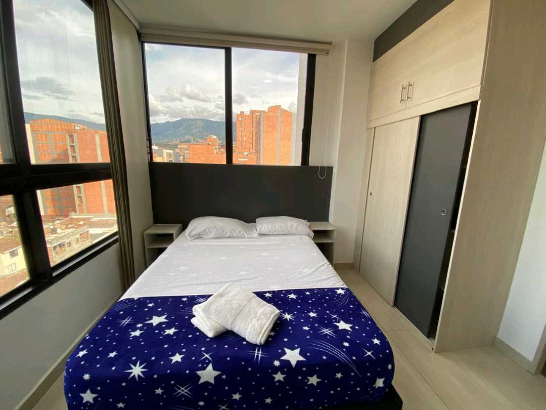 Apartaestudio Amoblado Todo Incluido en Conquistadores, Medellín