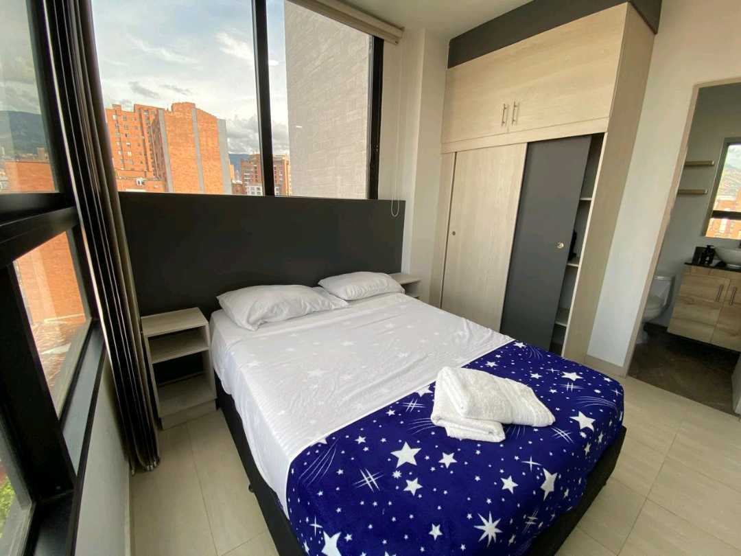 Apartaestudio Amoblado Todo Incluido en Conquistadores, Medellín