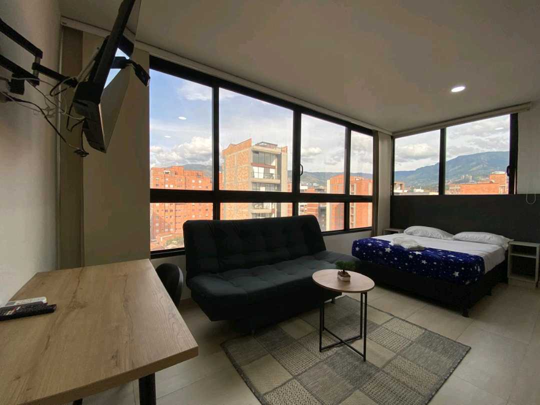Apartaestudio Amoblado Todo Incluido en Conquistadores, Medellín