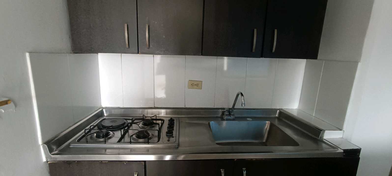 Apartaestudio en arriendo en Campo Valdes Medellin en Campo Valdes