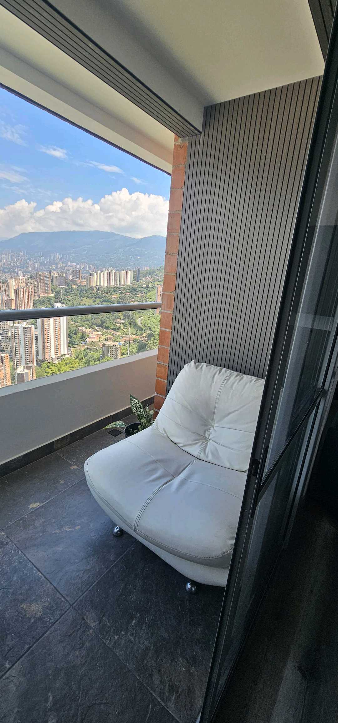 Se Arrienda Apartamento Amoblado Acabados de Lujo Sabaneta Antioquia