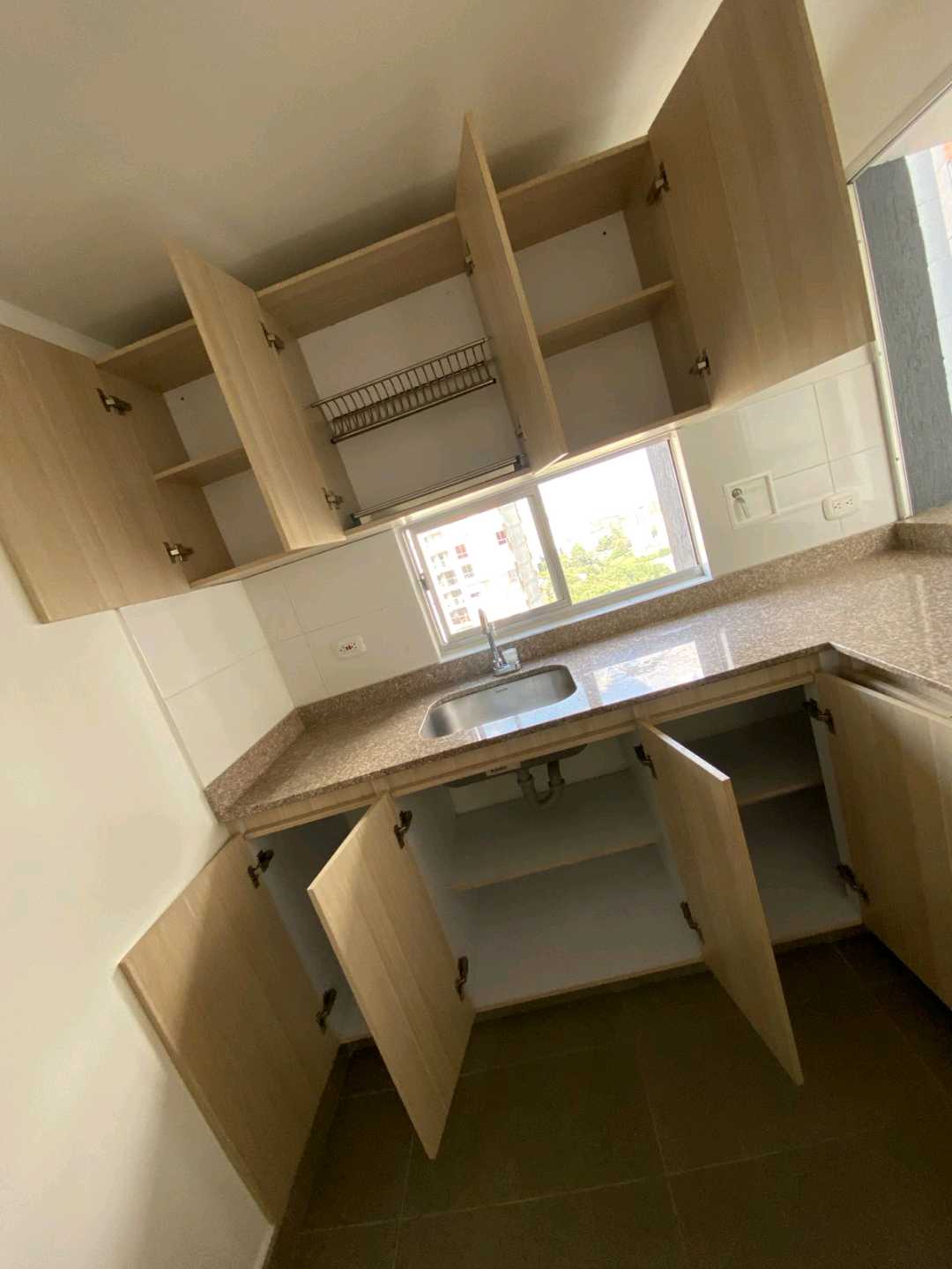 Se Arrienda Apartamento en Loma De Los Bernal, Belén, Medellín