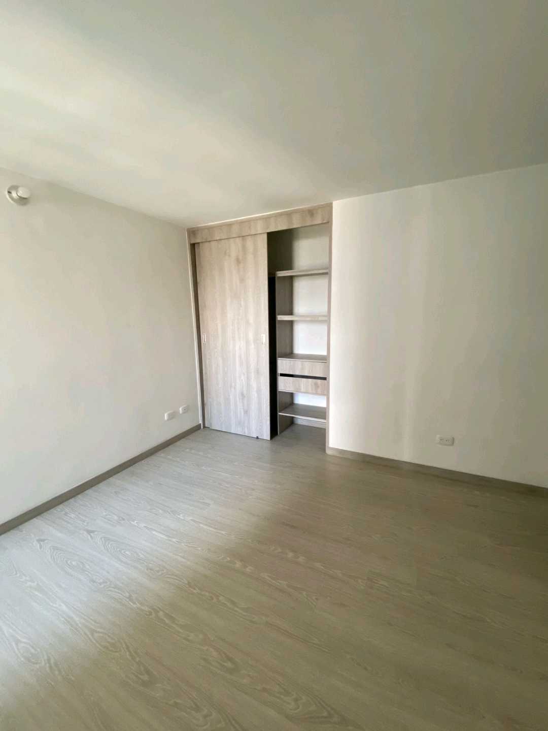 Se Arrienda Apartamento en Loma De Los Bernal, Belén, Medellín