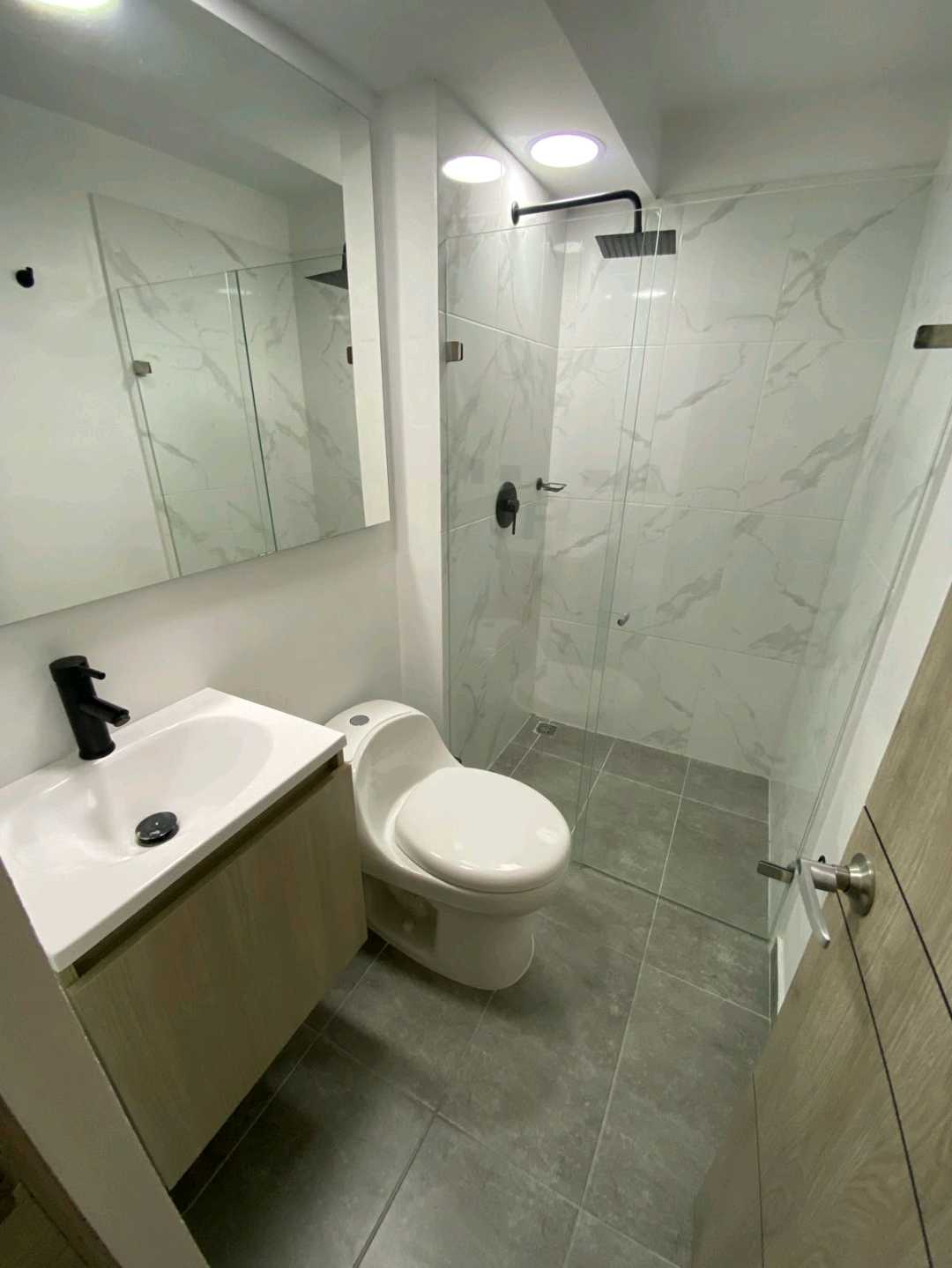 Se Arrienda Apartamento en Loma De Los Bernal, Belén, Medellín