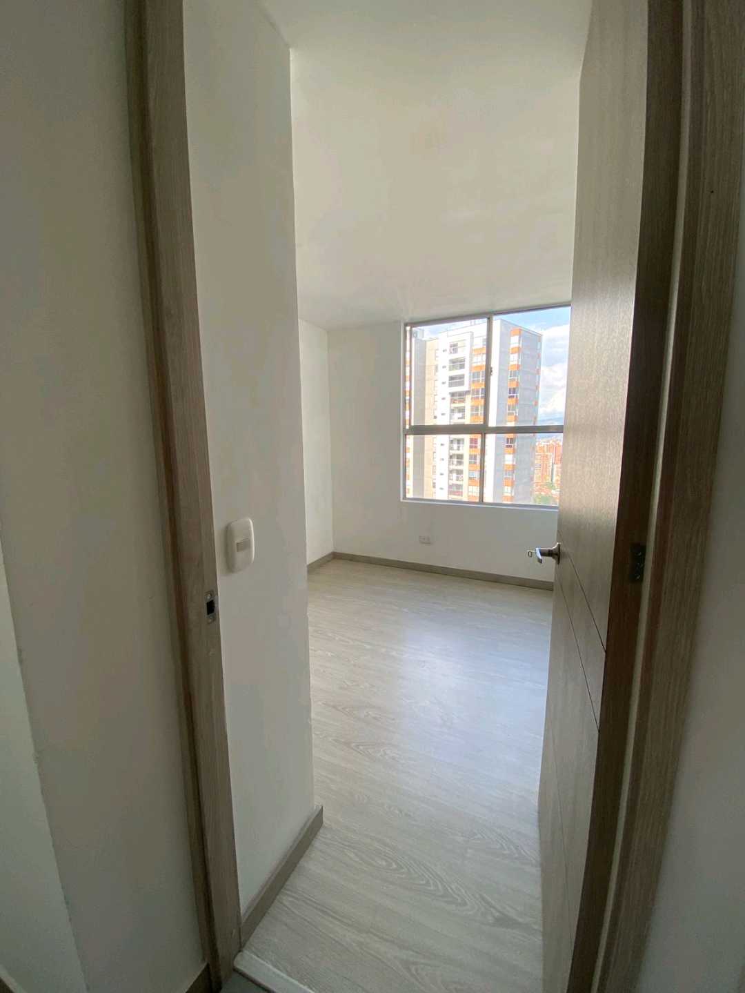 Se Arrienda Apartamento en Loma De Los Bernal, Belén, Medellín