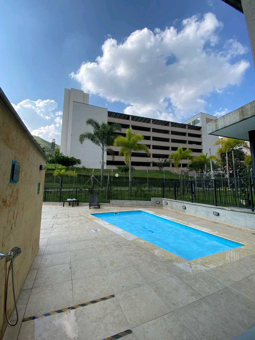 Se Arrienda Apartamento en Loma De Los Bernal, Belén, Medellín