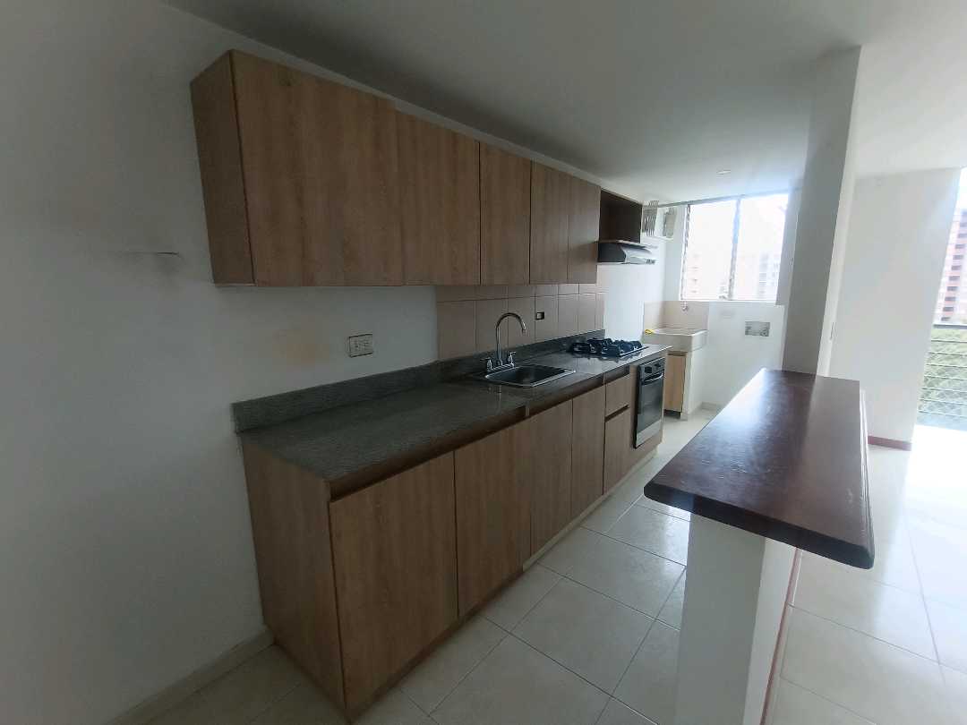 Se Arrienda Apartamento en los Colores, Medellín, Antioquia