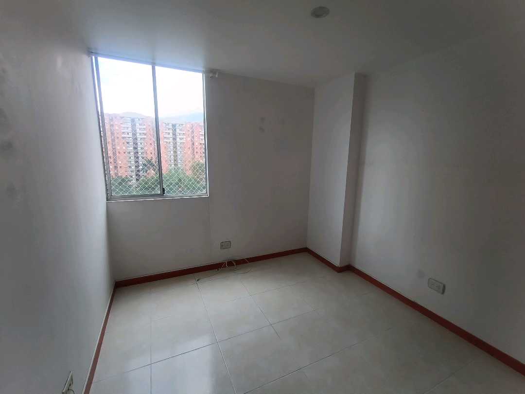 Se Arrienda Apartamento en los Colores, Medellín, Antioquia