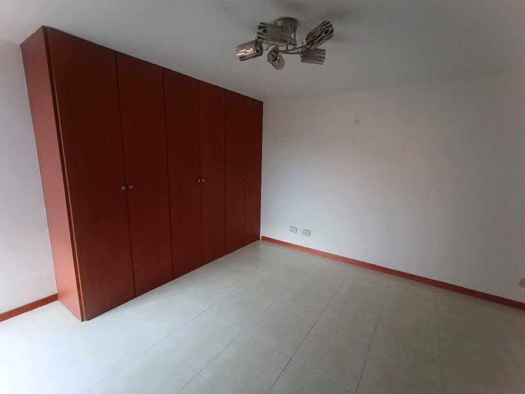 Se Arrienda Apartamento en los Colores, Medellín, Antioquia