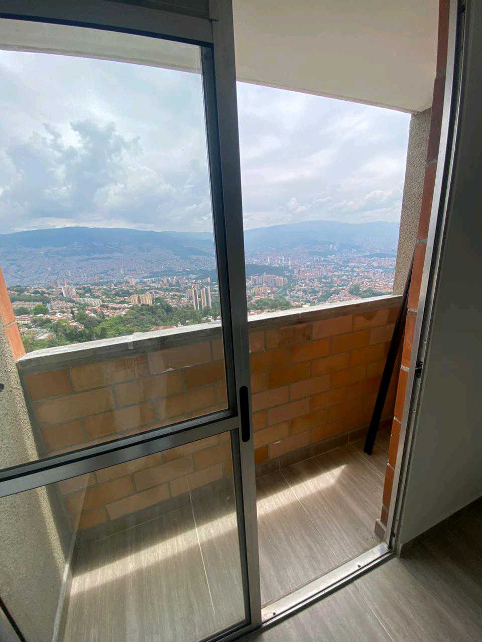 SE ARRIENDA APARTAMENTO EN ROBLEDO PAJARITO, MEDELLÍN