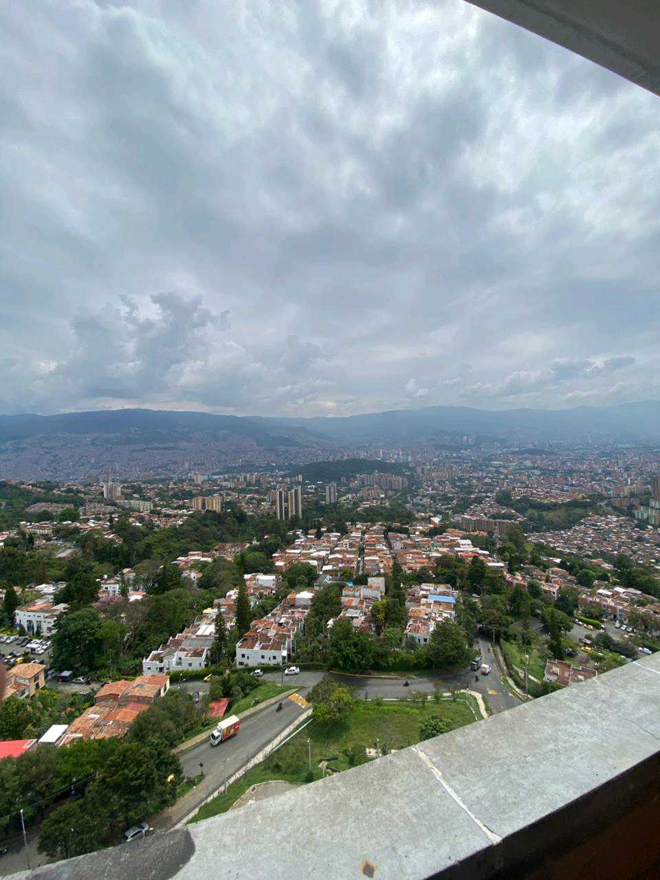 SE ARRIENDA APARTAMENTO EN ROBLEDO PAJARITO, MEDELLÍN